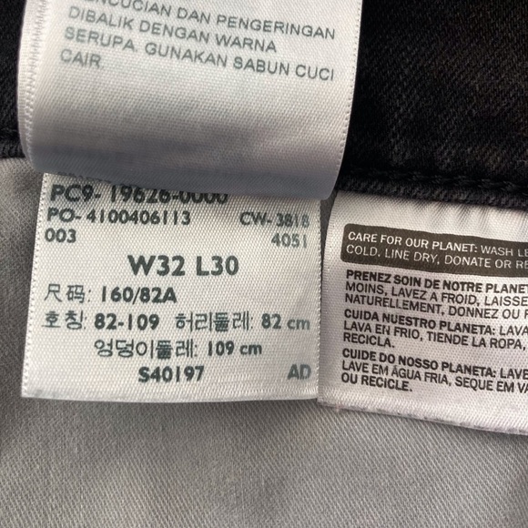 Levi’s 311 Shaping Skinny Jeans Women’s | Size 32 | Black | High Rise moto - Picture 9 of 13